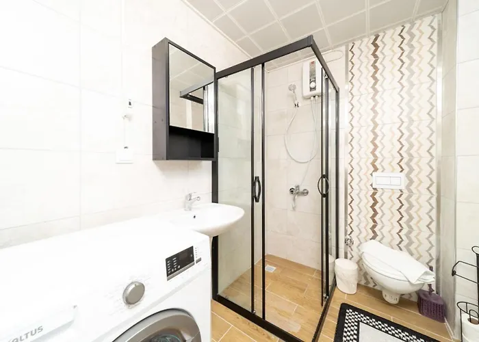 Lovely Flat 2 Km To Lara Beach In Muratpasa Appartement Antalya