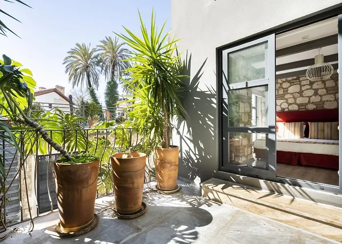 Appartamento Pleasant Flat Near Hadrians Gate Antalia che accetta animali
