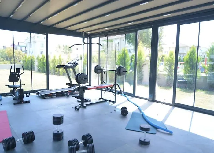 Huisdiervriedelijke Sleeps 8, Duplex Apartment With Shared Pool - Awz 240 Belek