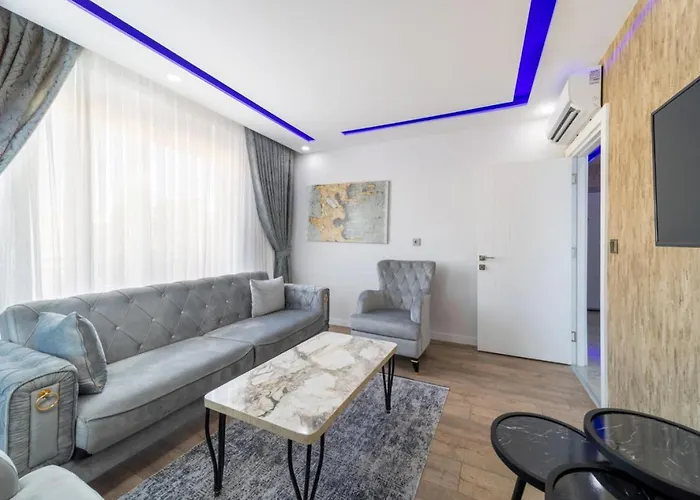Modern And Central Duplex Apartment Near Beach In Antalia