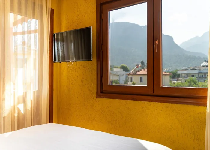 Huisdiervriedelijke -Villa Vildan- 12 Kisilik Oezel Havuzlu 6 Odali Villa Kemer