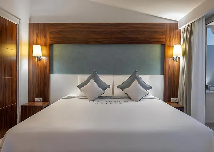 Berry Blue Hotels Side