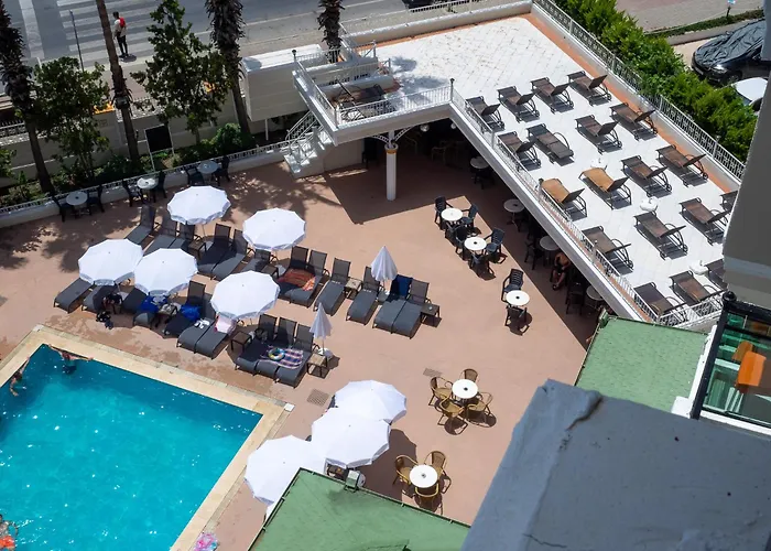 Sun Fire Beach Hotel Аланія