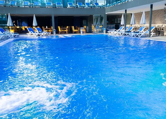 Relax Beach Hotel Аланія
