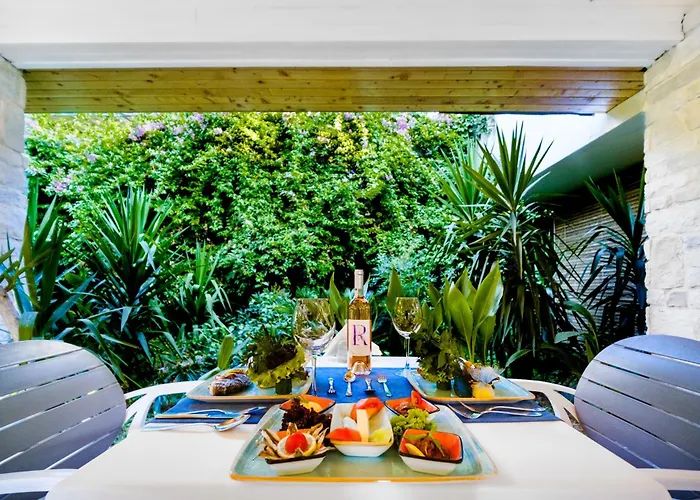 Royal Garden Beach Hotel Konaklı