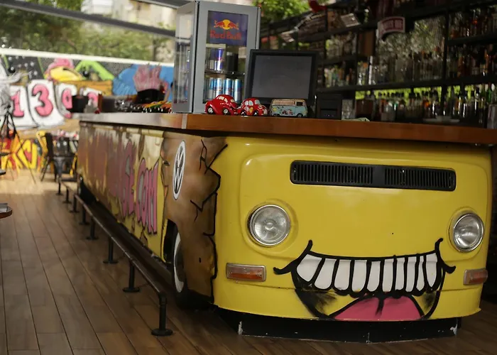 Voswos Garage Coffee Hotel Antalia